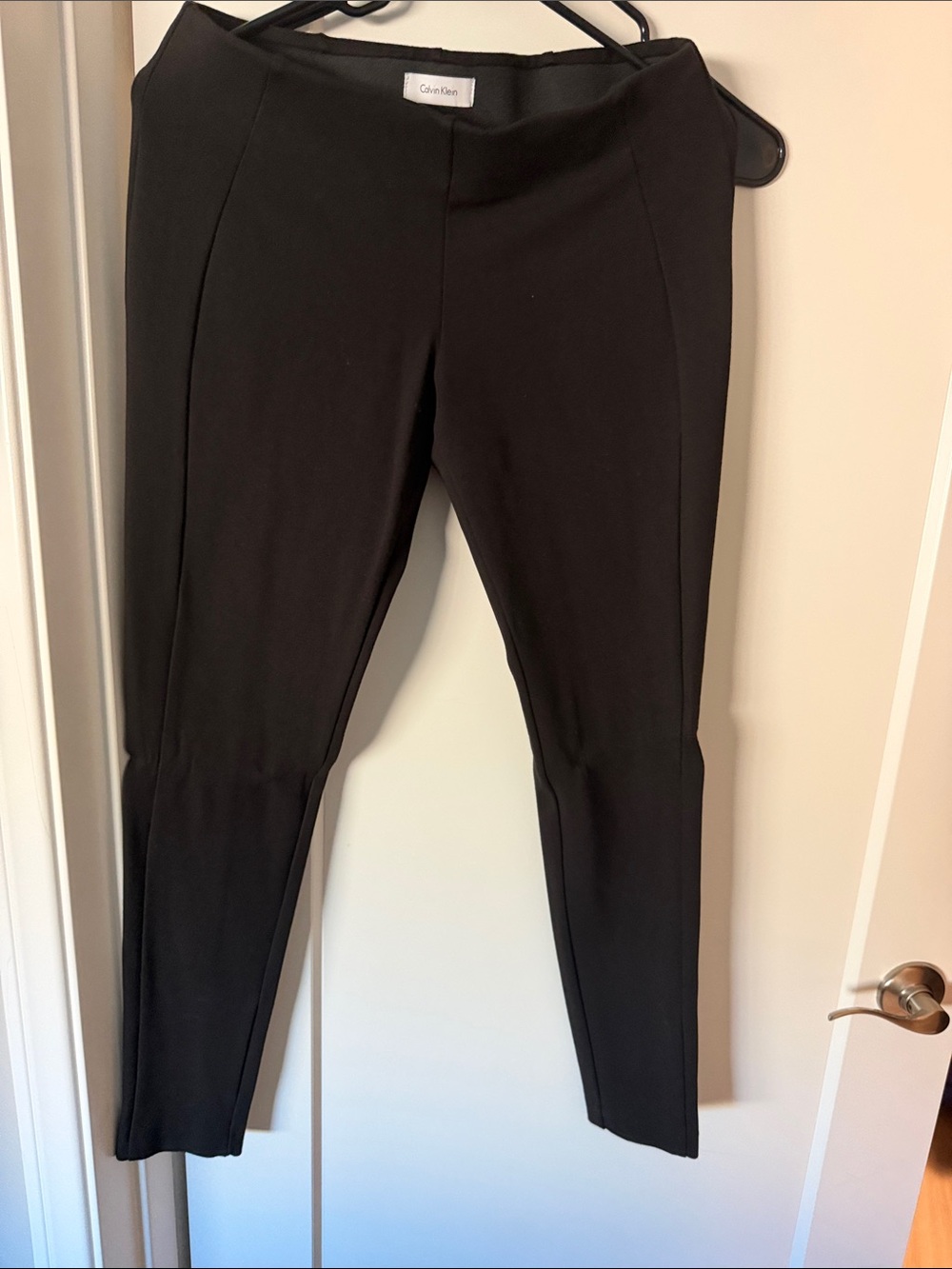 Calvin Klein Black Cropped Ponte Slim Pants